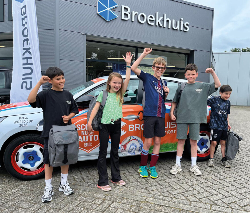 Geschenken voor winnaars van spel ‘Schiet ‘m erin’